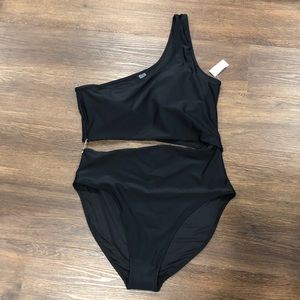 Old Navy One Piece Swimsuit